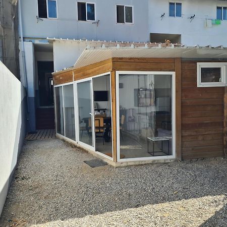 Хостел Casa Vale Ecotainer Лісабон Екстер'єр фото