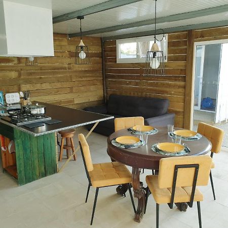 Хостел Casa Vale Ecotainer Лісабон Екстер'єр фото
